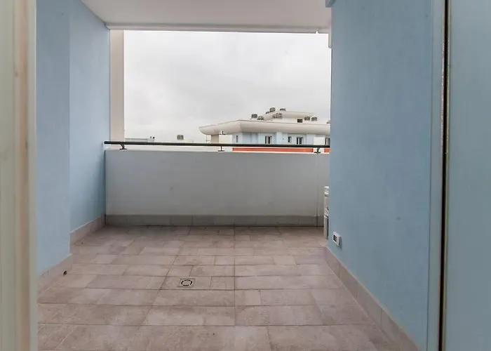 12Th Floor Diamond Tower - 72